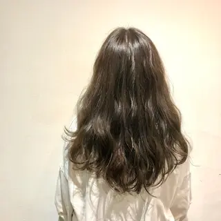ロング パーマ 中村 玲美のヘアスタイル