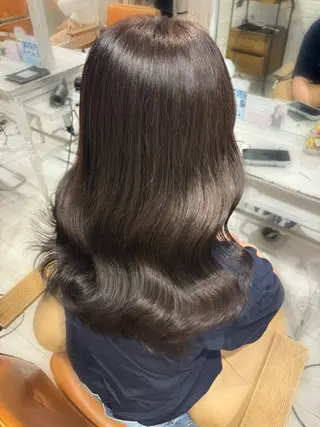 ロング レイヤーカット/ 透明感カラー🤍楓のヘアスタイル