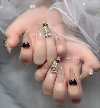 ネイル Hin Nailsのネイルデザイン