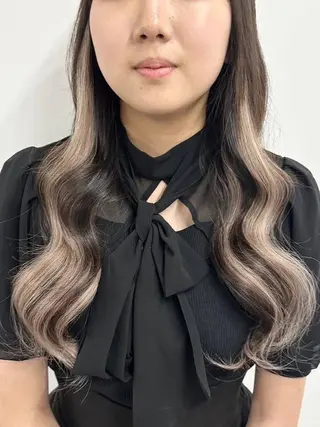 ロング カラー ヘアアレンジ MISAKIエクステ ブリーチ\5900のヘアスタイル