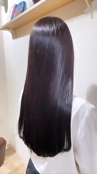 ロング カラー コトミ【メンズ】 【曲がる縮毛矯正】のヘアスタイル