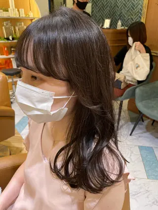 セミロング 縮毛矯正 髪質改善 韓国風レイヤー 吉田のヘアスタイル
