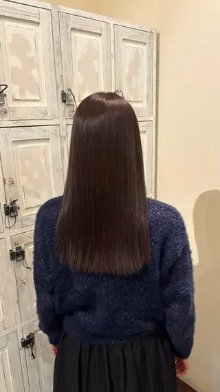 ロング ルプラボウ/ 内藤ほのか/艶カラーのヘアスタイル