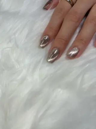 ネイル 鈴木 愛のネイルデザイン