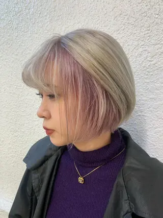 ショート 🧨ブリーチー×ボブ レイヤー💎じゅえるのヘアスタイル