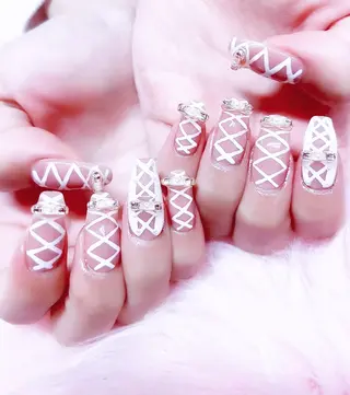 ネイル MoonNail ユリ🌸のネイルデザイン