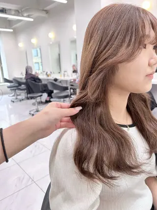 カラー 透明感ベージュ🤎 ナチュラルレイヤーのヘアスタイル