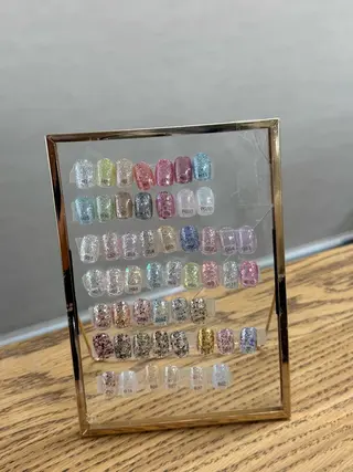 ネイル エーナイン本店研修生 🤍🤎のネイルデザイン