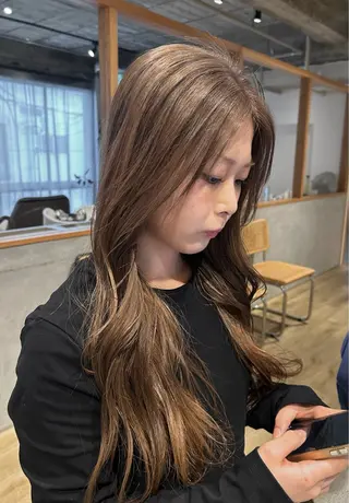 ロング カラー aina ⠀ ⠀ ⠀のヘアスタイル