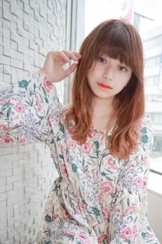 セミロング カラー KAEDE🎀 縮毛矯正＆パーマ特化のヘアスタイル