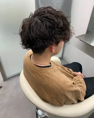 ショート パーマ メンズ メンズ特化 江坂　今井魁人のヘアスタイル