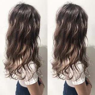 ロング カラー 三鷹で1番ショート ボブをカットする新谷のヘアスタイル