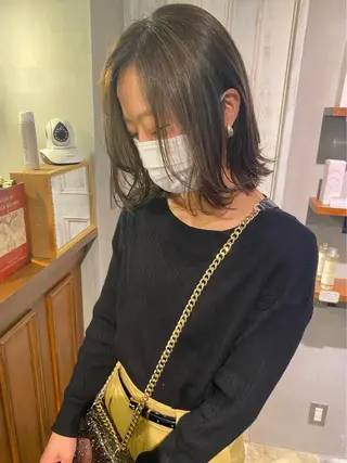 ミディアム 中村 彩乃のヘアスタイル