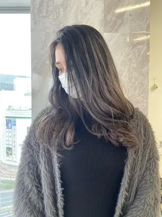 セミロング カラー ヘアアレンジ 🎗秋山勇/ GEAR.代表のヘアスタイル