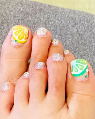 ネイル 新山 聖のネイルデザイン