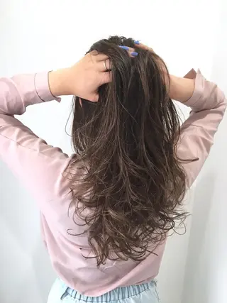 ロング カラー パーマ ヘアアレンジ メンズ マツエク・マツパ 境 健助のヘアスタイル
