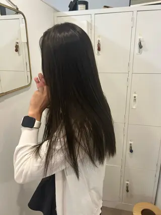 カラー ボブ/レイヤー ナカミネアキナのヘアスタイル