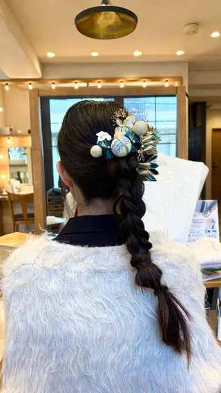 ロング ヘアアレンジ 🐈‍⬛なおカラーモ デル様募集中🎀のヘアスタイル