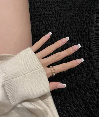 ネイル RAFFINE haru🦋🩵のネイルデザイン