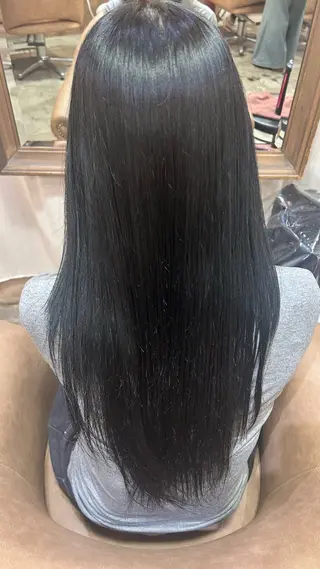ロング 濵﨑 理奈のヘアスタイル