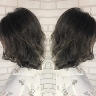 ショート カラー 小島 侑衣のヘアスタイル