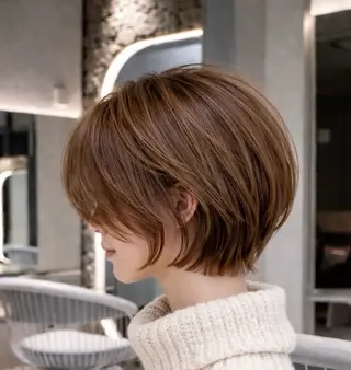 ショート カラー 《髪質改善✖️レイヤ ー🩶》ナオヤのヘアスタイル