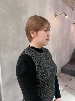 ショート Hinata🛸 ハイトーン美容師のヘアスタイル