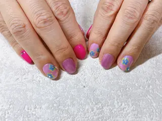 ネイル mogunail &blowのネイルデザイン