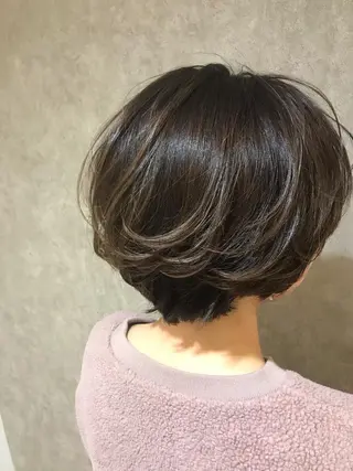 ショート カラー ショート／透明感 カラー加治竜汰💡のヘアスタイル