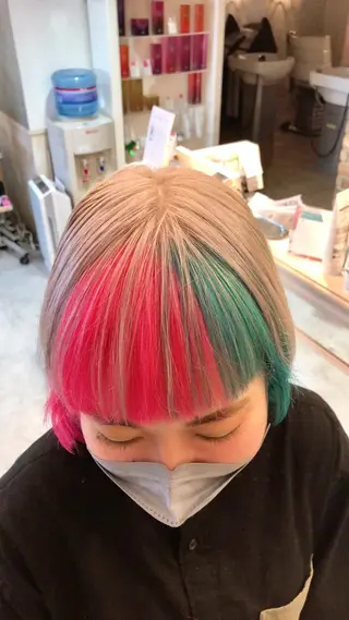 セミロング デザインカラー🎨 下北沢 / 磯部のヘアスタイル