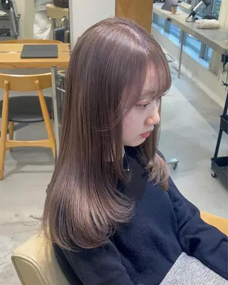 カラー 内田 友香のヘアスタイル