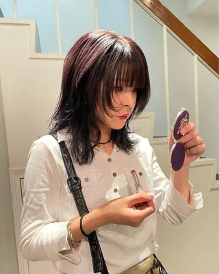 ミディアム カラー 向坂 亜美のヘアスタイル