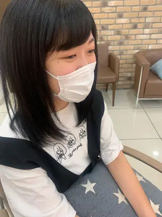 ミディアム カラー 羽エクステ🩷 🤍まき🤍のマツエク・マツパデザイン