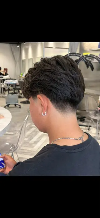 ショート ARISA︎ メンズハイトーンのヘアスタイル