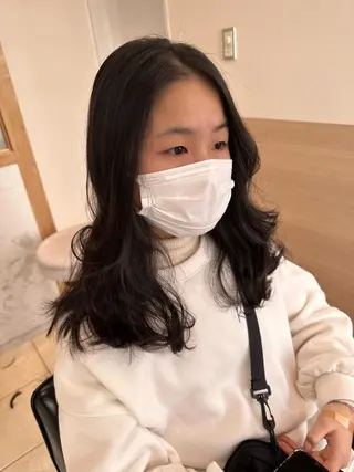 ロング 天野 瑠真のヘアスタイル
