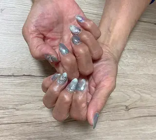 ネイル MINAMI nailsのネイルデザイン