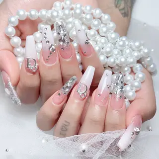 ネイル M🌷nail 長さだし専門店のネイルデザイン