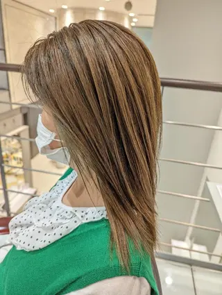 ミディアム カラー  知念　香トータル ビューティー🌷のヘアスタイル