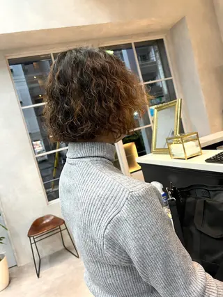 ショート パーマ 🎀♥️推しカラー tomoka💜🍭のヘアスタイル