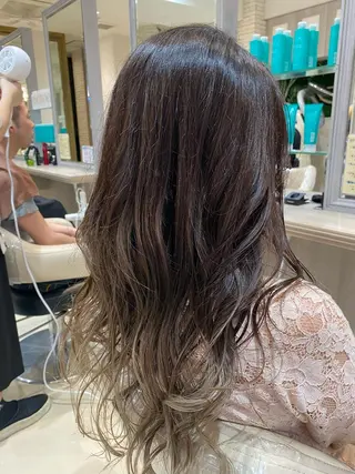 ロング 似合う髪型が 分からない方へのヘアスタイル