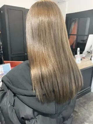 セミロング 初めてでも失敗しない 透明感カラー　Miiのヘアスタイル