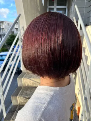 ショート カラー 山口 真里亜のヘアスタイル