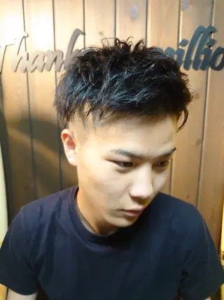 ショート 岡林 選のヘアスタイル