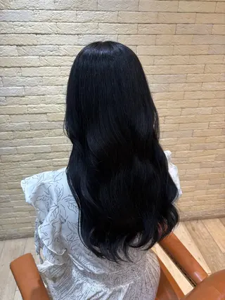 カラー しおり🍬 KOKORO🤍のヘアスタイル