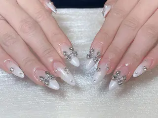セミロング 💅 リリアのネイルデザイン