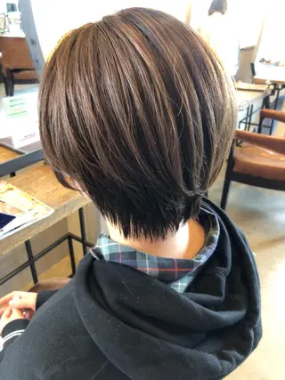 ショート カラー パーマ 相原 美咲のヘアスタイル