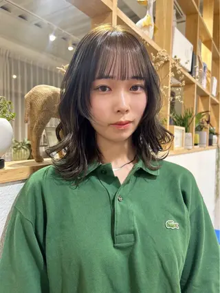 ミディアム merc.🐰澤田 凜のヘアスタイル
