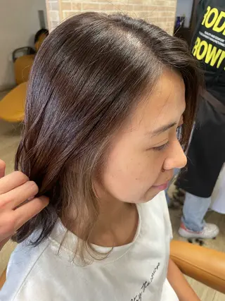 ミディアム カラー 徳留 もも花のヘアスタイル