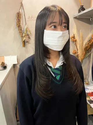 ロング ヤマモト ヒロミのヘアスタイル