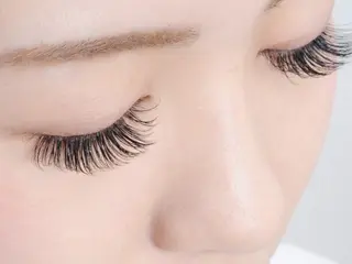 マツエク・マツパ Luz（ルース）by clure所属・Luz（ルース） by clureのマツエク・マツパデザイン